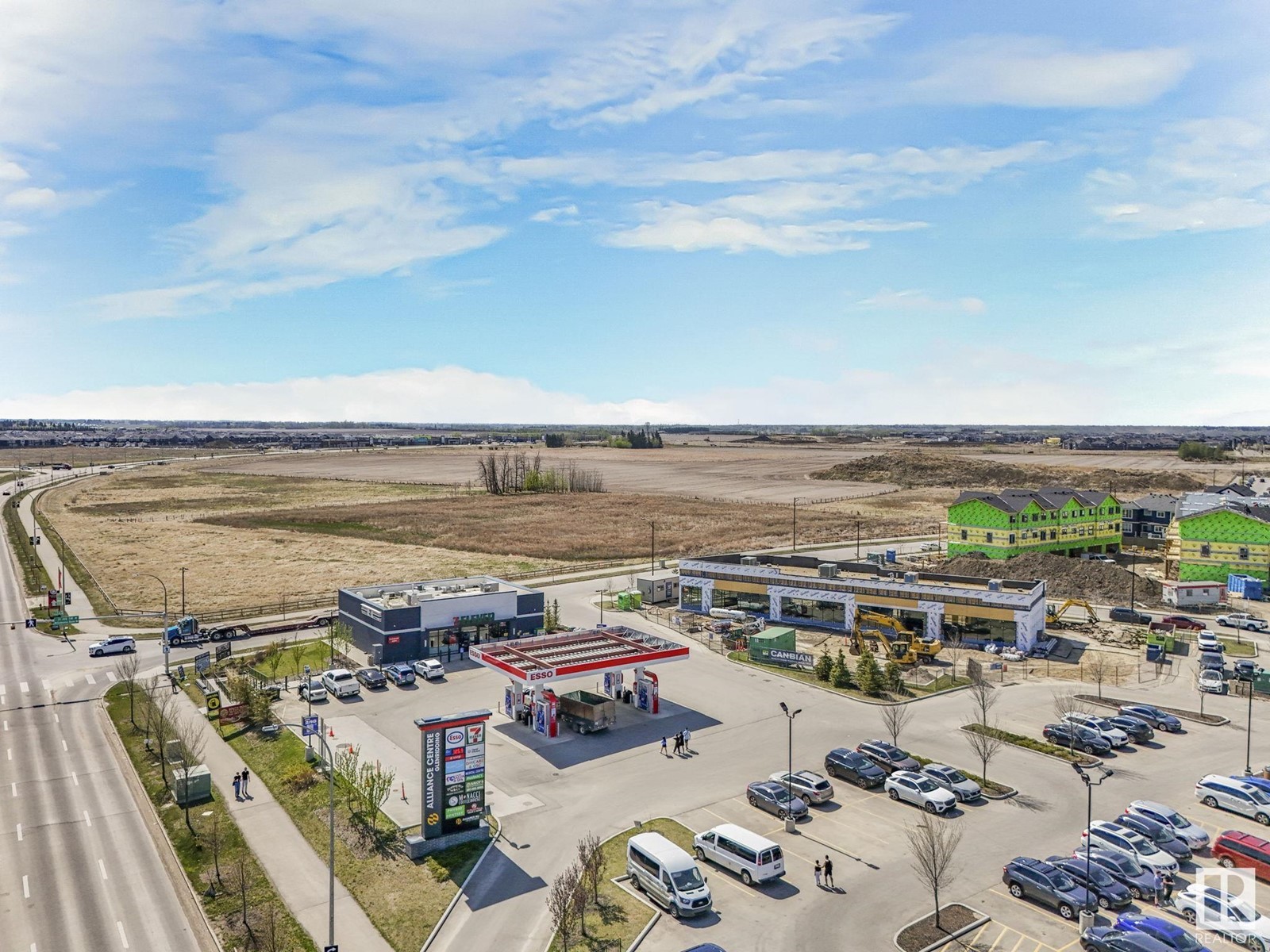 Photo 4 of 2041 163 St Sw, Edmonton AB