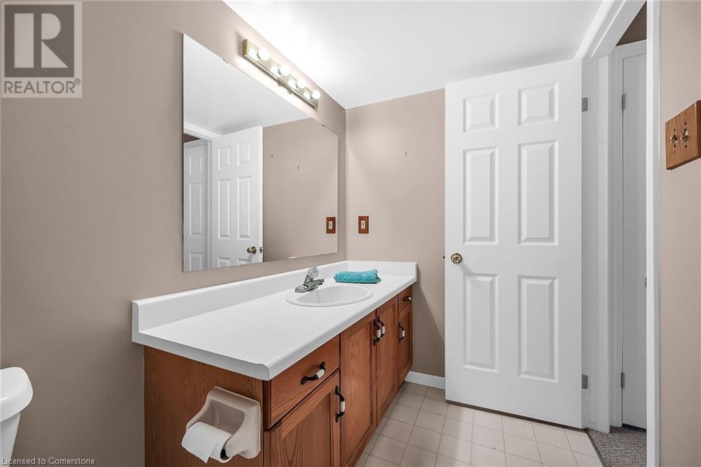 Photo 18 of 416 Limeridge Road E Unit 309, Hamilton ON