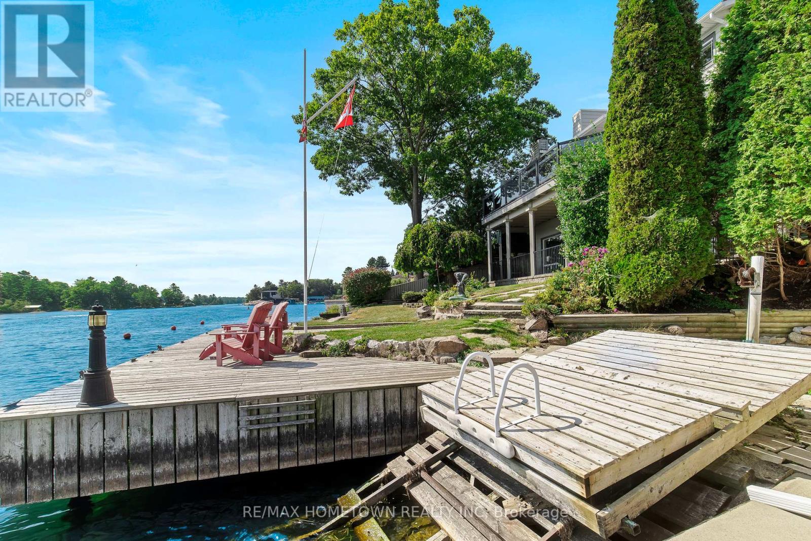 Photo 13 of 9 Bayview Road, Brockville ON