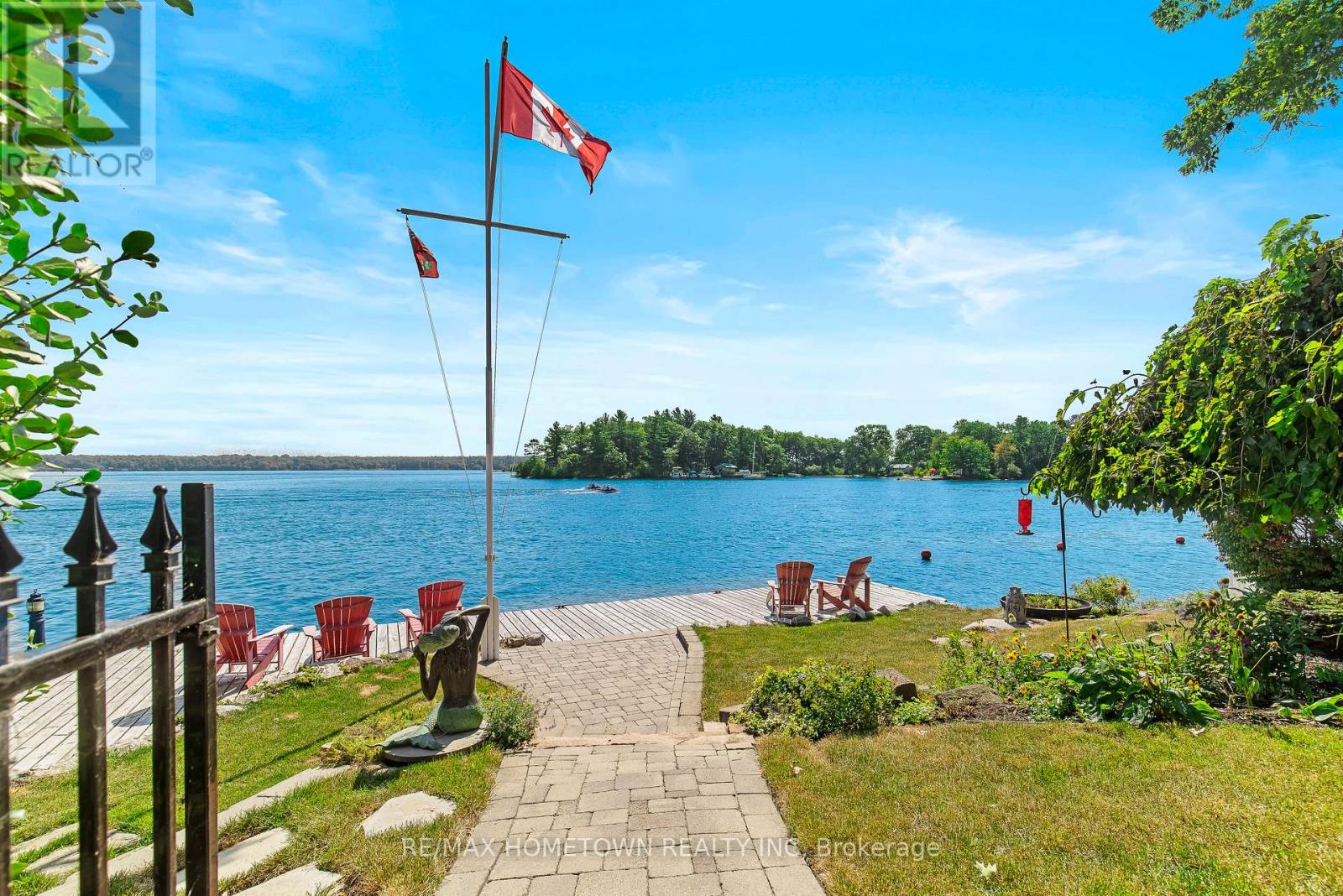 Photo 9 of 9 Bayview Road, Brockville ON