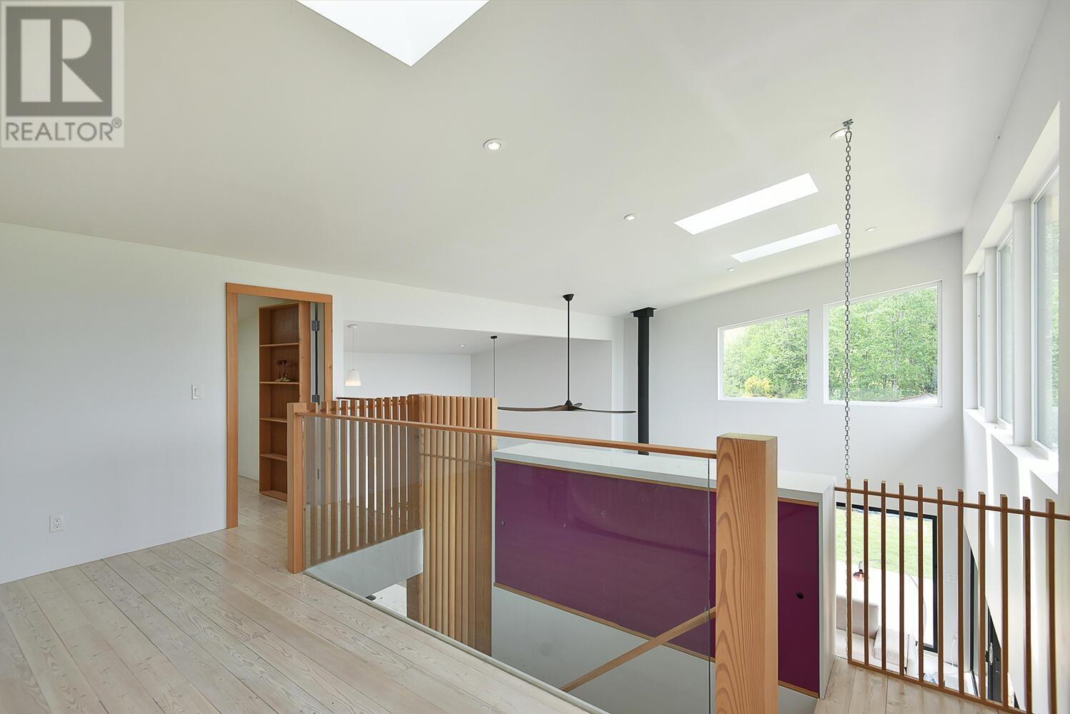 6400 CROWSTON ROAD, Sechelt