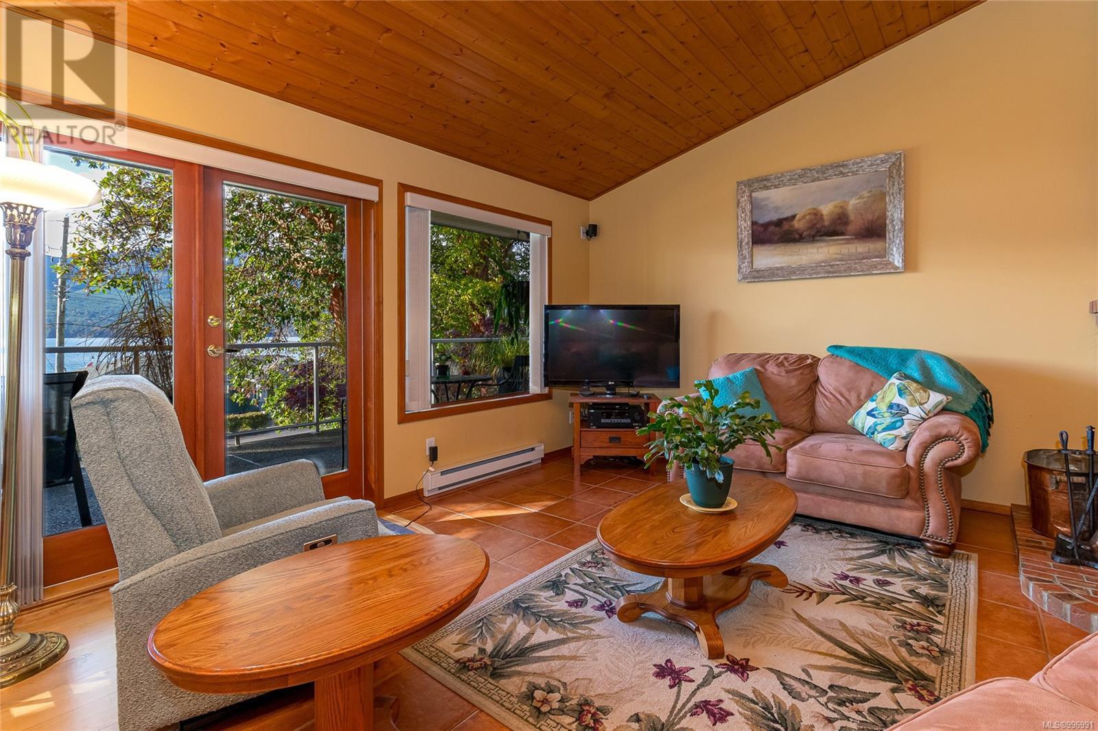 Photo 22 of 10662 Alder Cres, Youbou BC