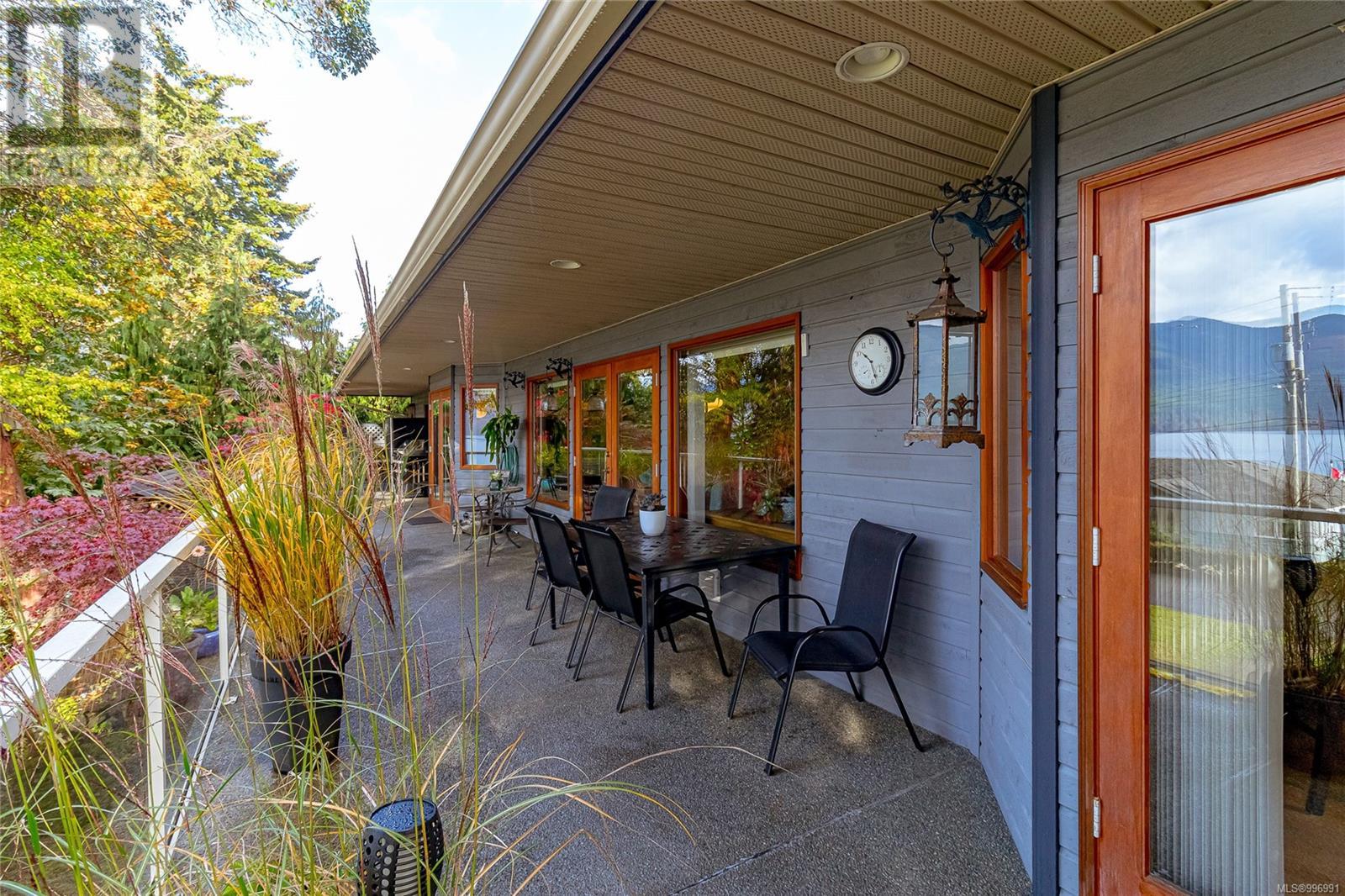 Photo 32 of 10662 Alder Cres, Youbou BC