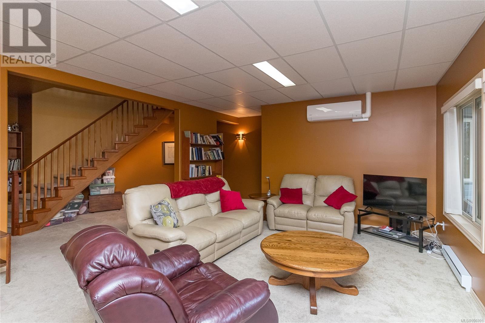 Photo 37 of 10662 Alder Cres, Youbou BC