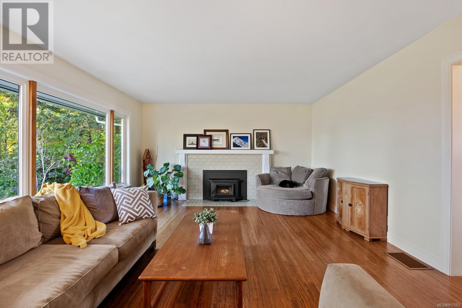 1589 Cedar Ave, Comox