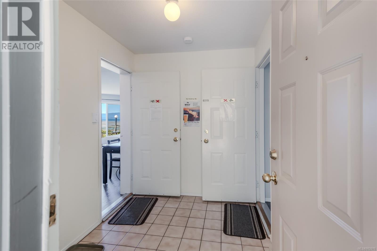309 1165 Resort Dr, Parksville