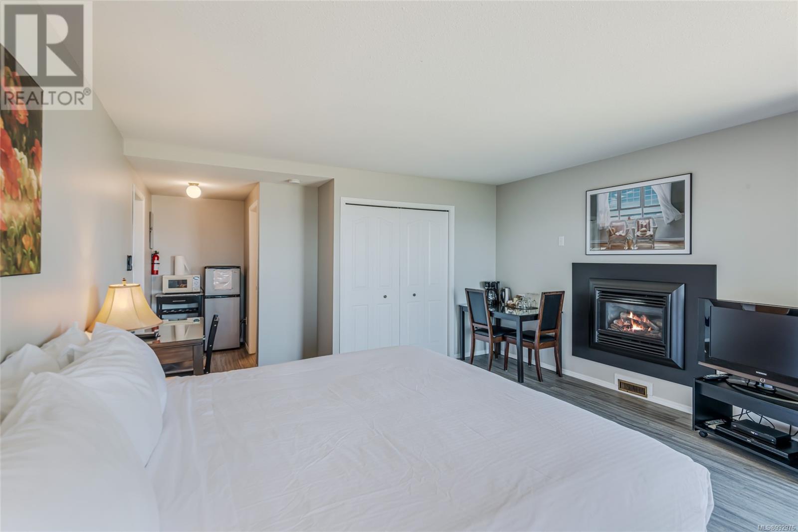309 1165 Resort Dr, Parksville real estate listing 992976