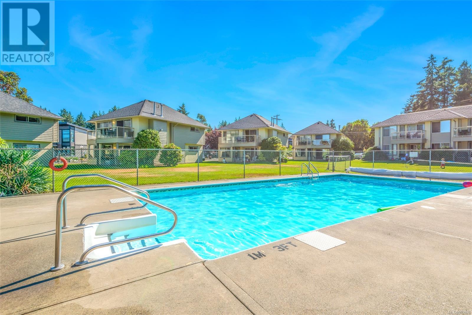 309 1165 Resort Dr, Parksville real estate listing 992976