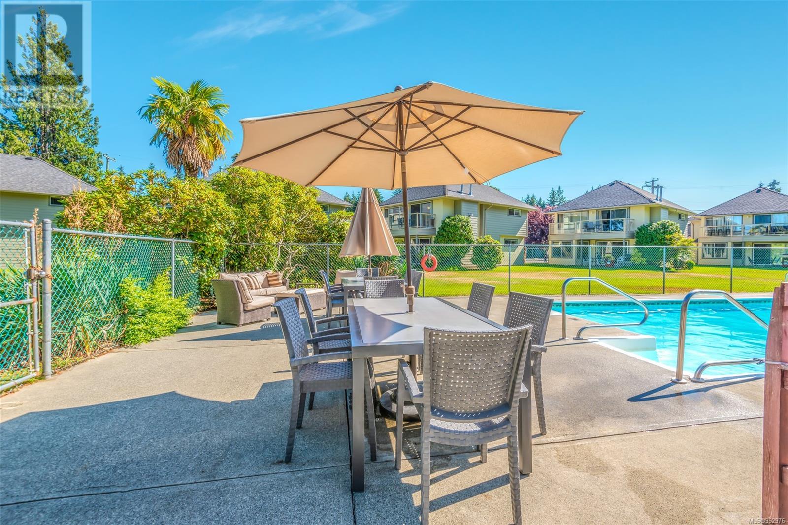 309 1165 Resort Dr, Parksville real estate listing 992976