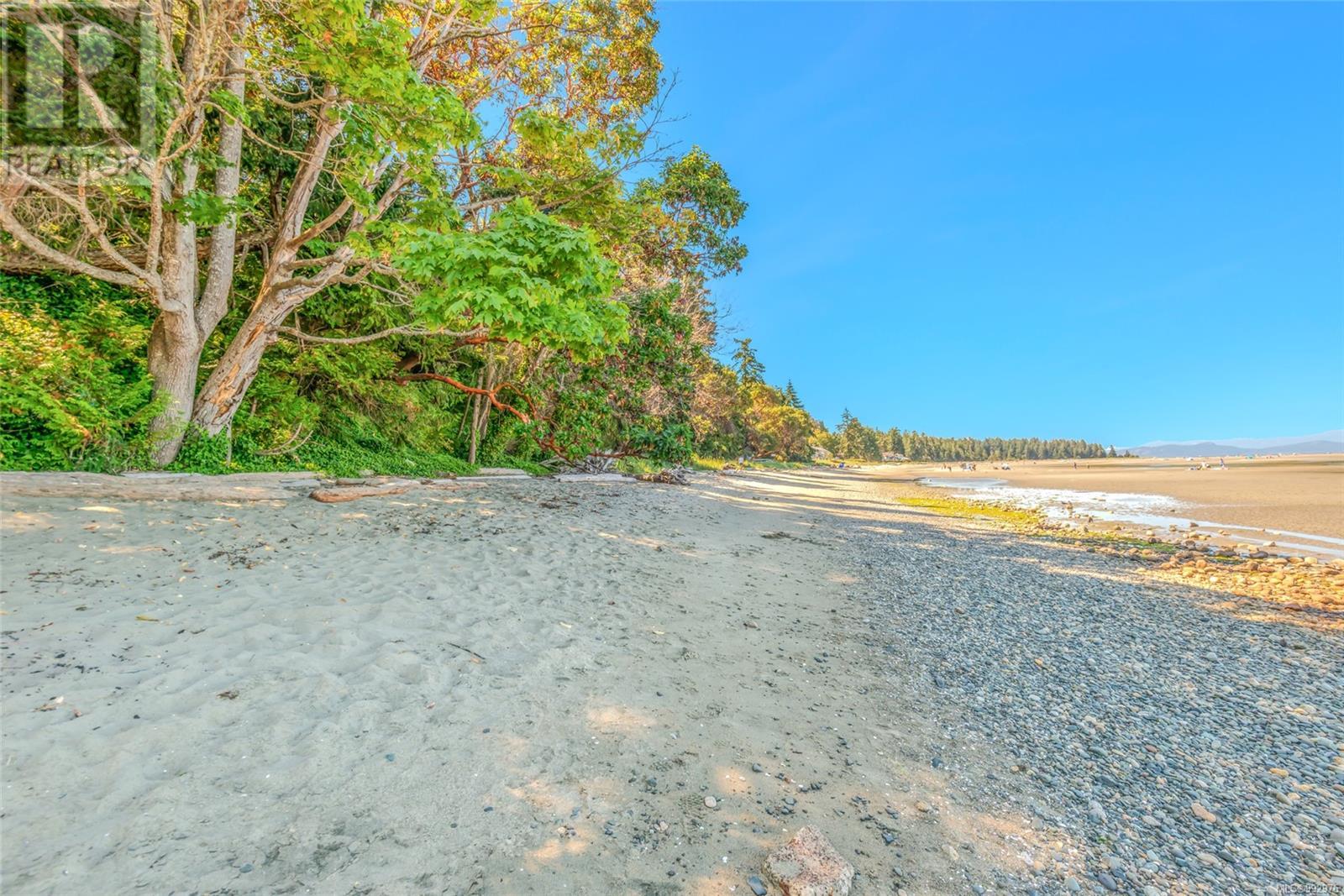 309 1165 Resort Dr, Parksville real estate listing 992976