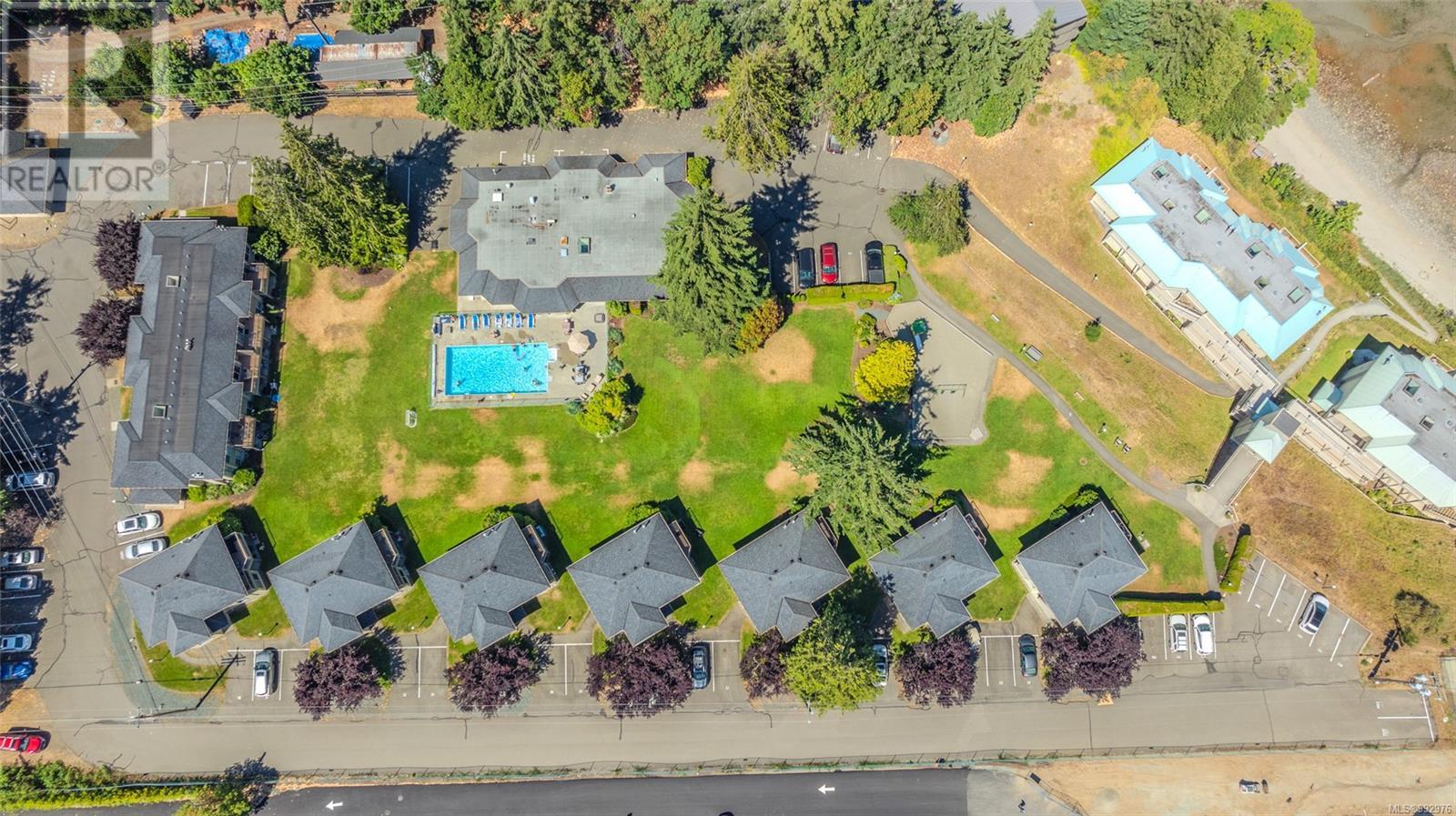 309 1165 Resort Dr, Parksville real estate listing 992976