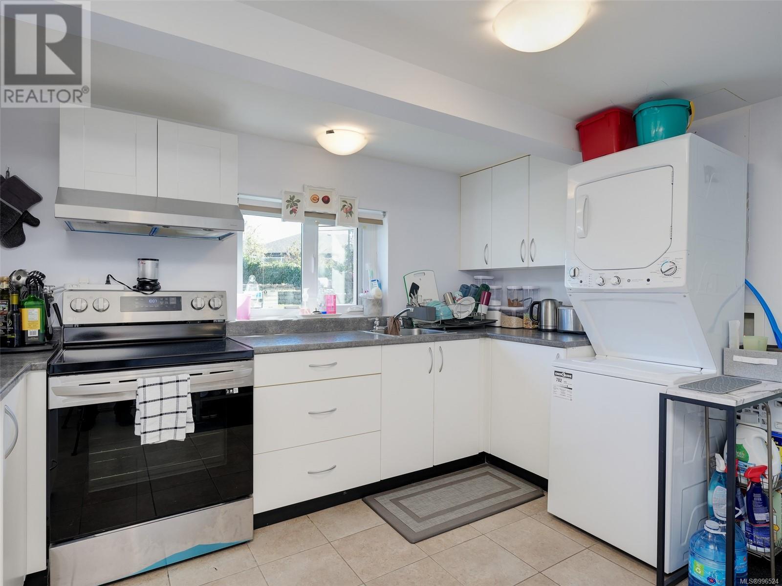 Photo 22 of 2536 Thompson Ave, Oak Bay BC