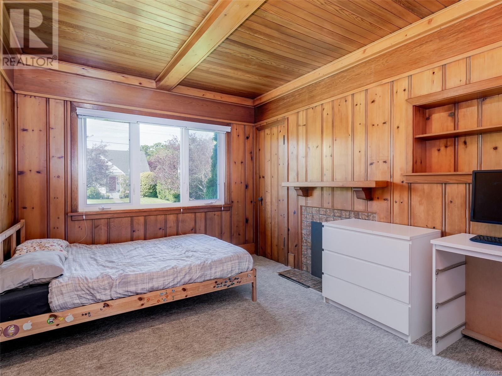 Photo 13 of 2536 Thompson Ave, Oak Bay BC