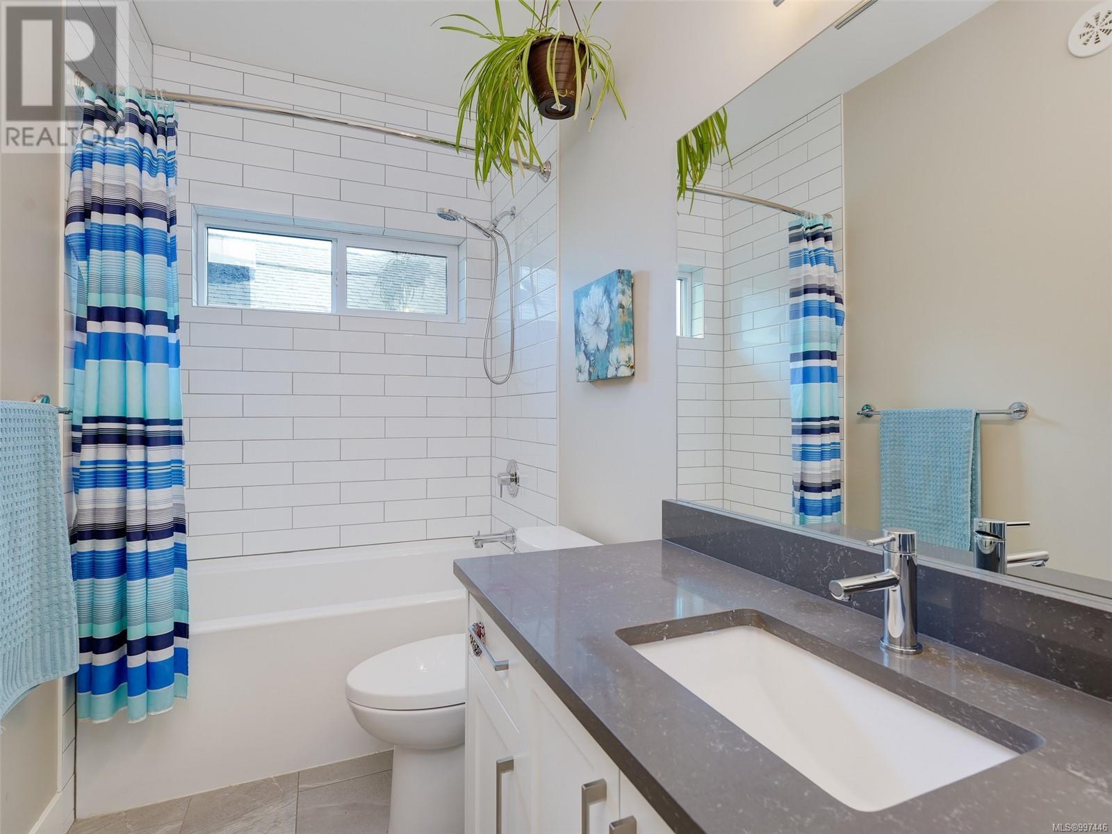  2325 Mountain Heights Drive, Sooke