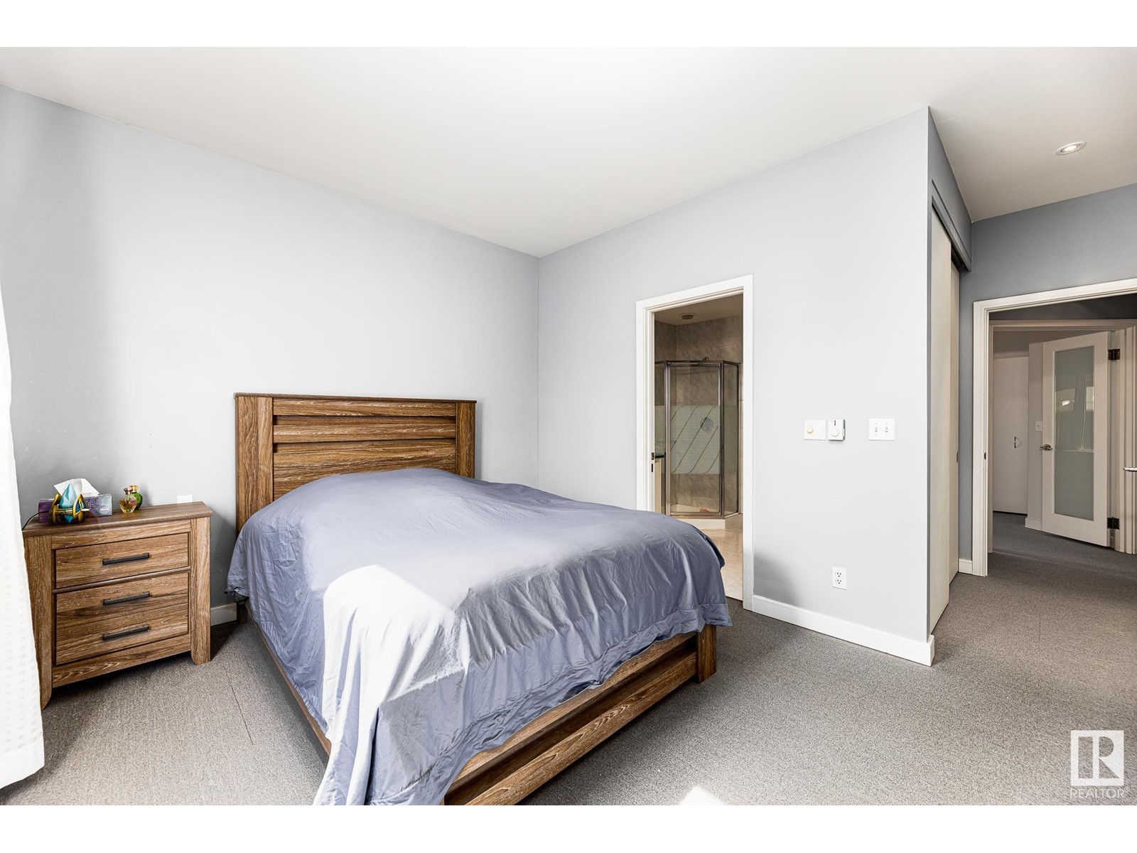 #403 11415 100 AV NW, Edmonton