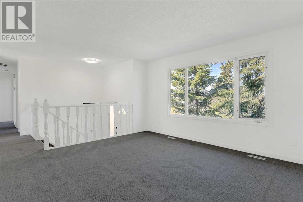 Single Family House Bi-level for Sale in   Street Mountview Grande Prairie 