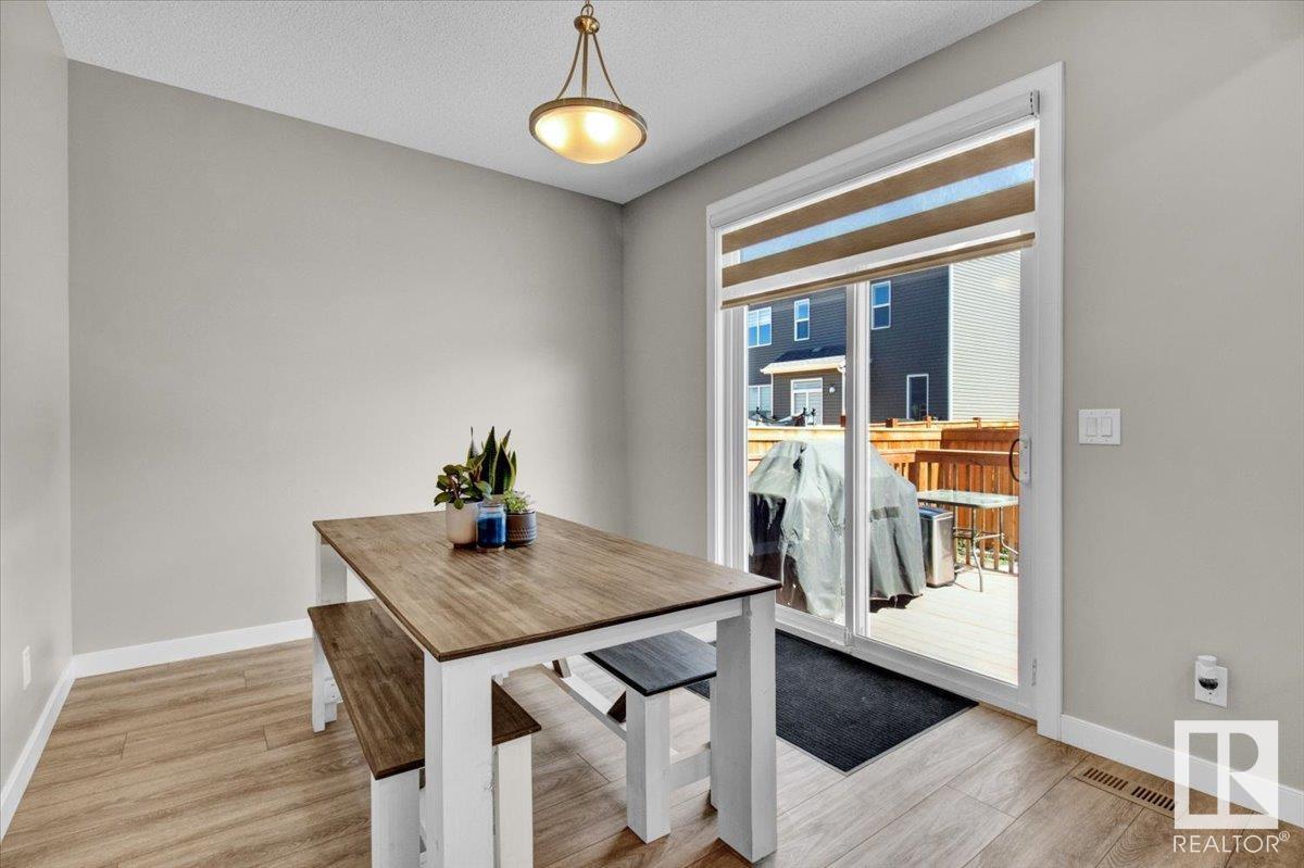 1623 203 ST NW, Edmonton