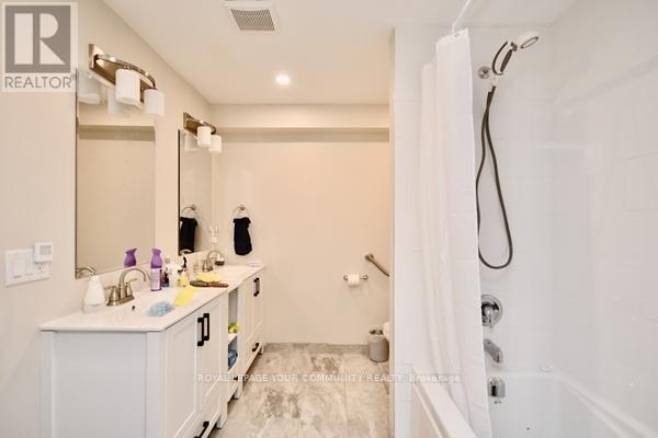 246 MISSISSAUGA STREET W - 33
