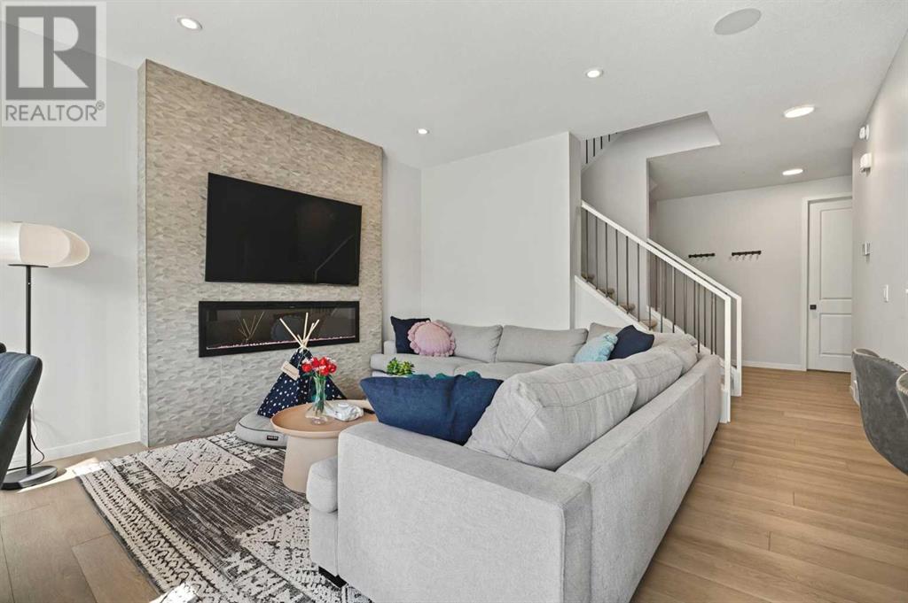 Single Family House for Sale in  Edith Crescent NW Glacier Ridge Calgary 