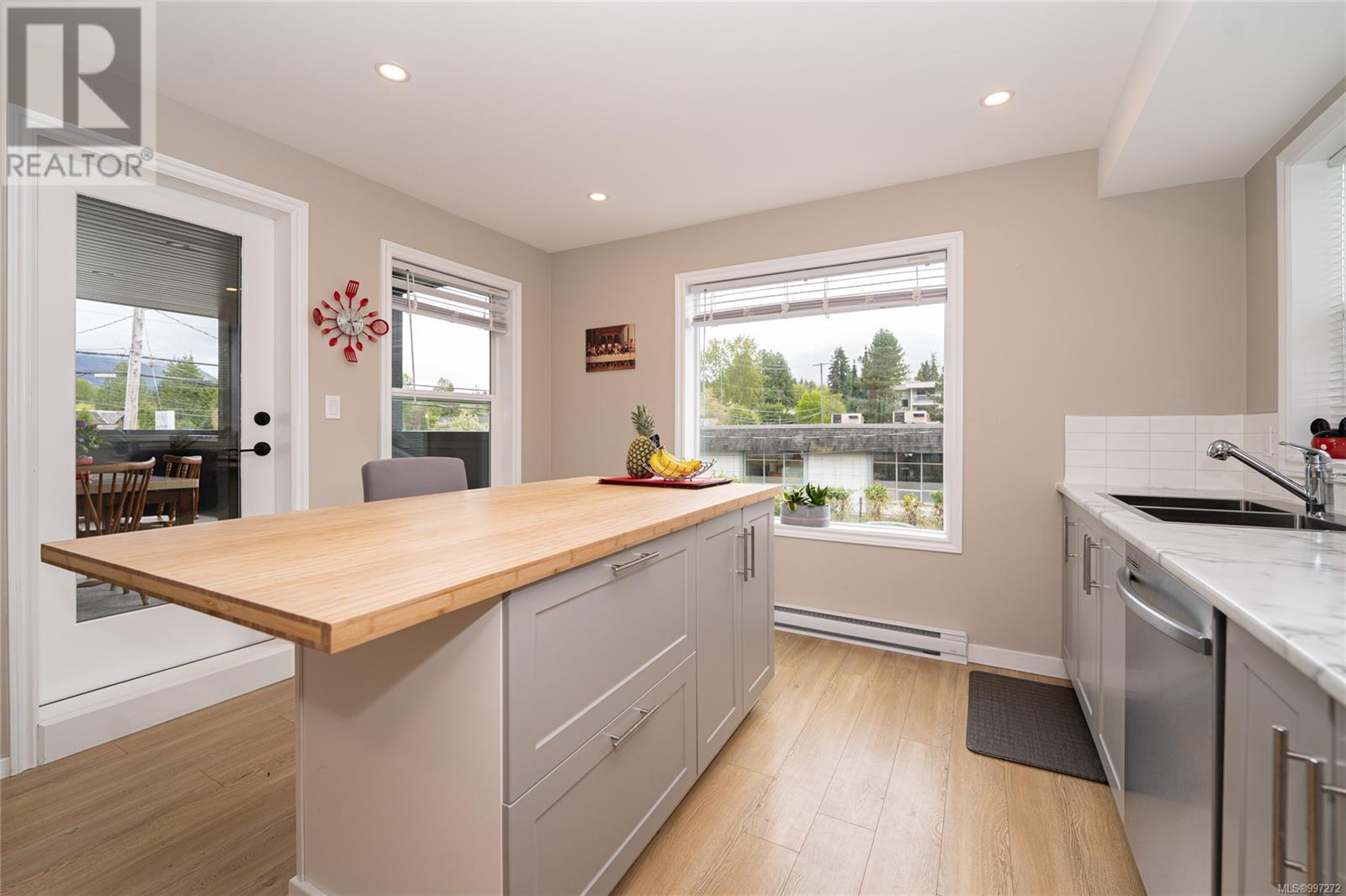 1 50 King George St N, Lake Cowichan