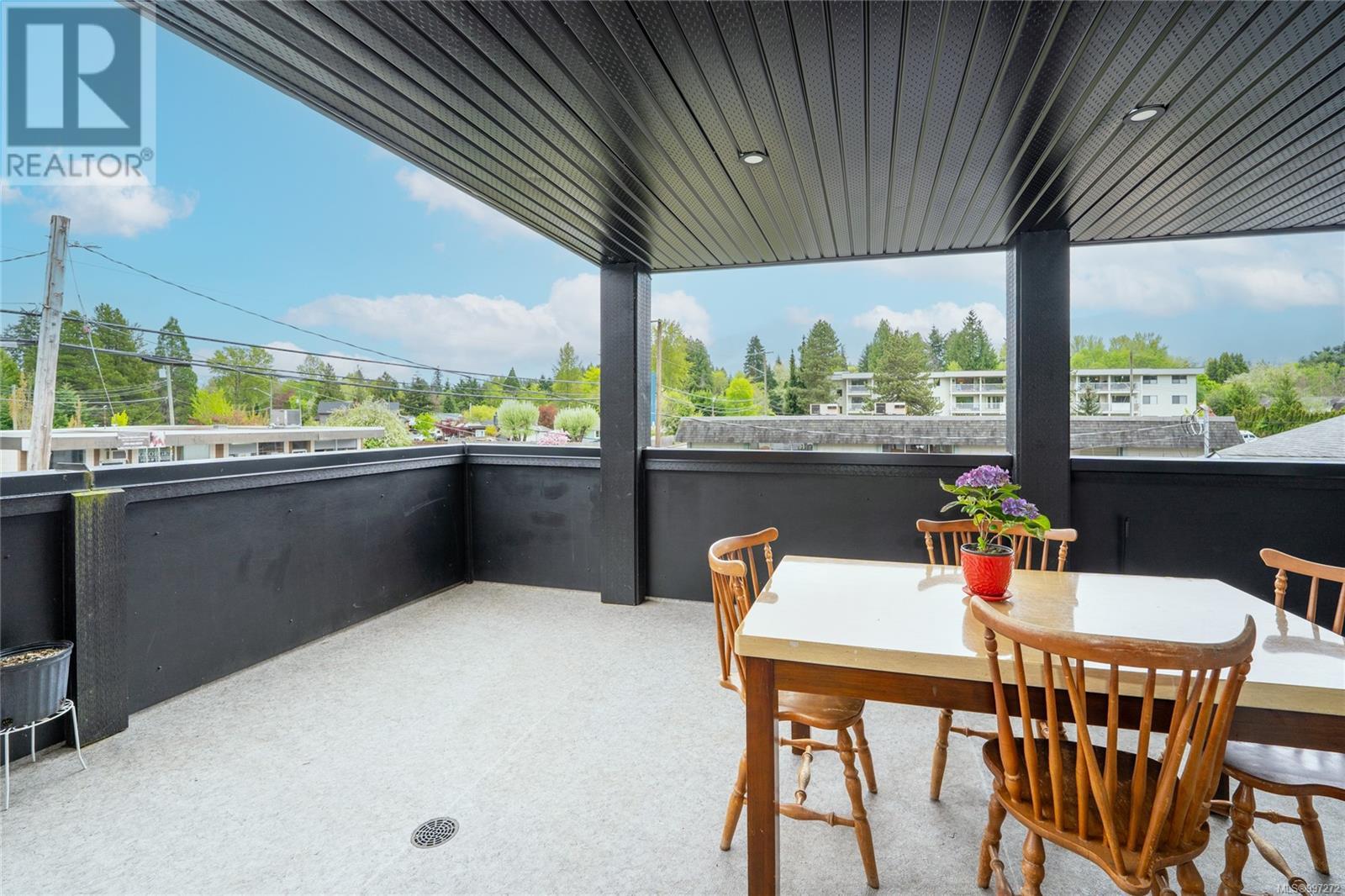 1 50 King George St N, Lake Cowichan