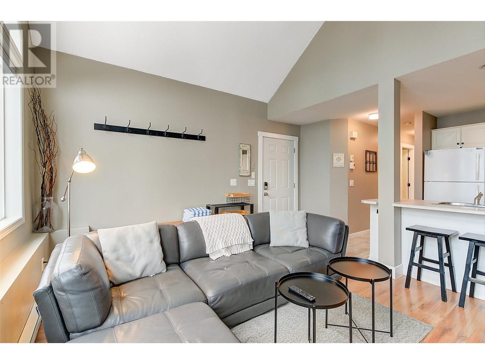 116D 5977 Snow Pines Crescent, Big White