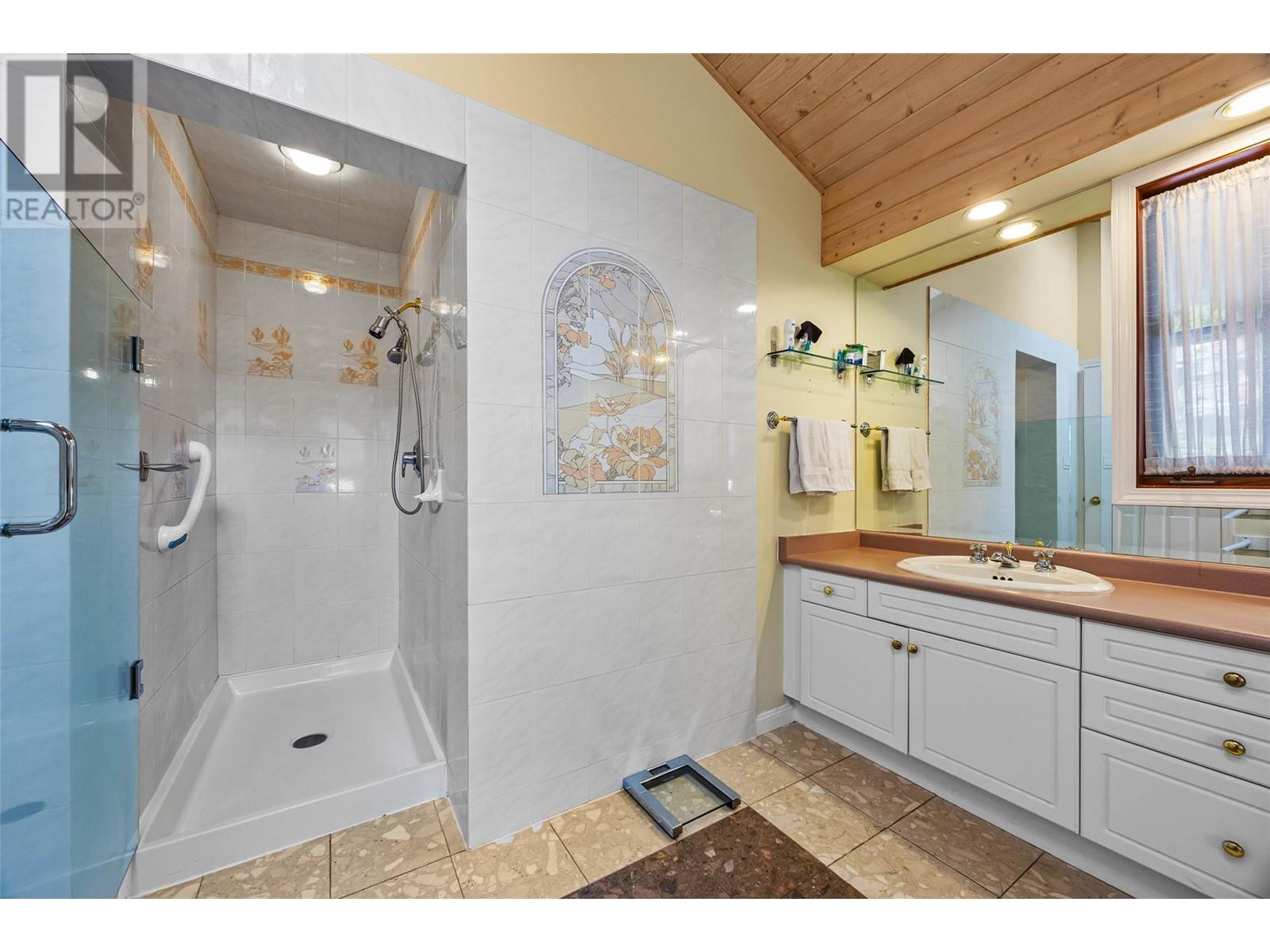 3 4498 Squilax-Anglemont Road, Scotch Creek