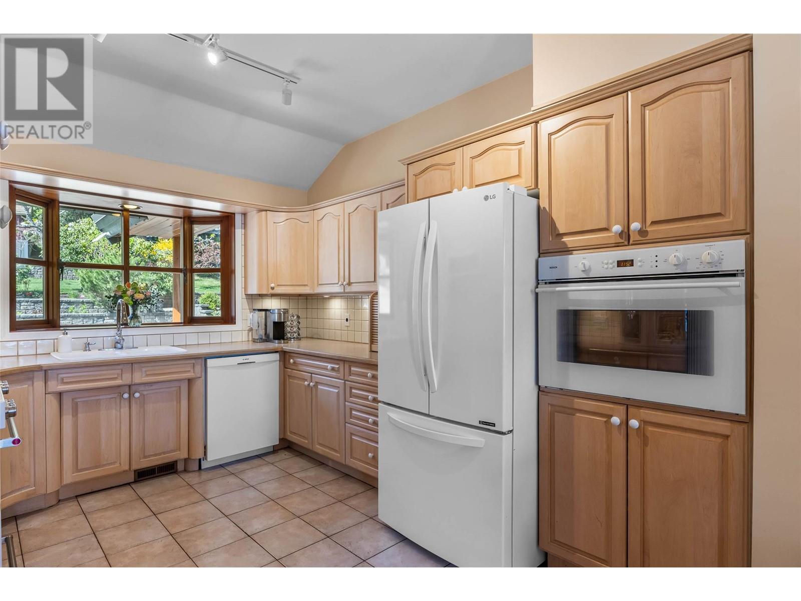 3 4498 Squilax-Anglemont Road, Scotch Creek