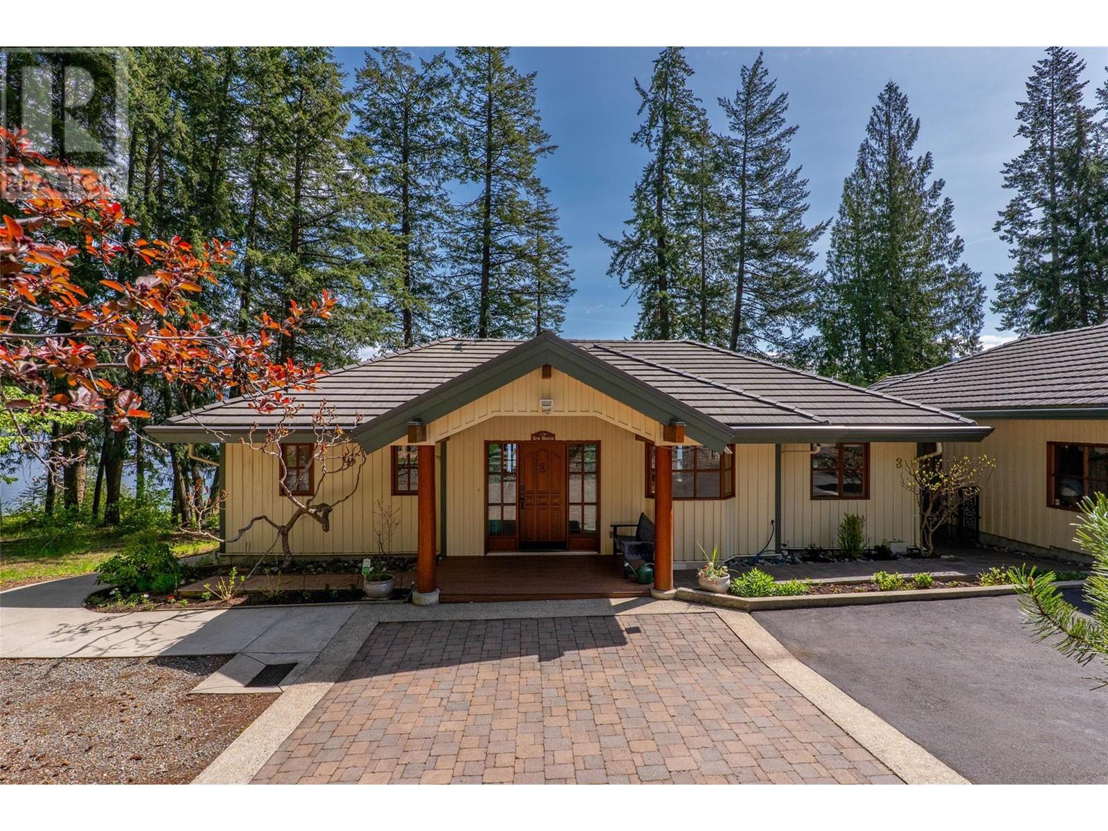 3 4498 Squilax-Anglemont Road, Scotch Creek