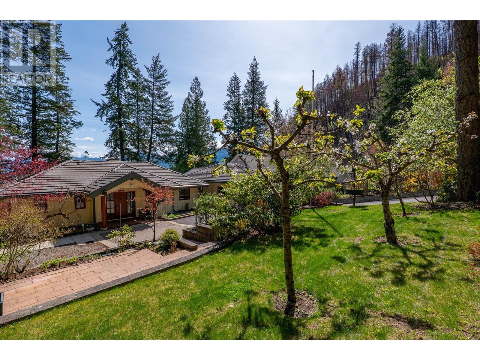 3 4498 Squilax-Anglemont Road, Scotch Creek