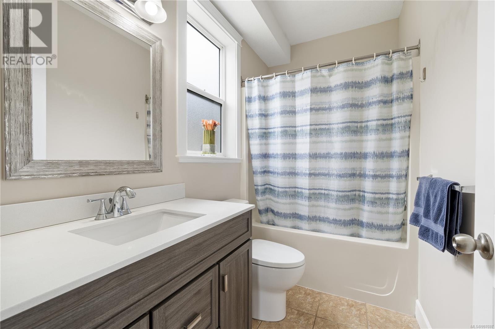 Photo 31 of 4232 Gulfview Dr, Nanaimo BC