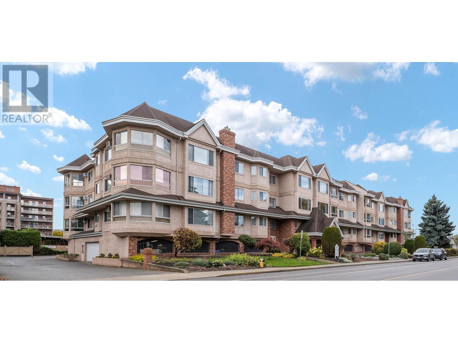 105 945 Lawrence Avenue, Kelowna