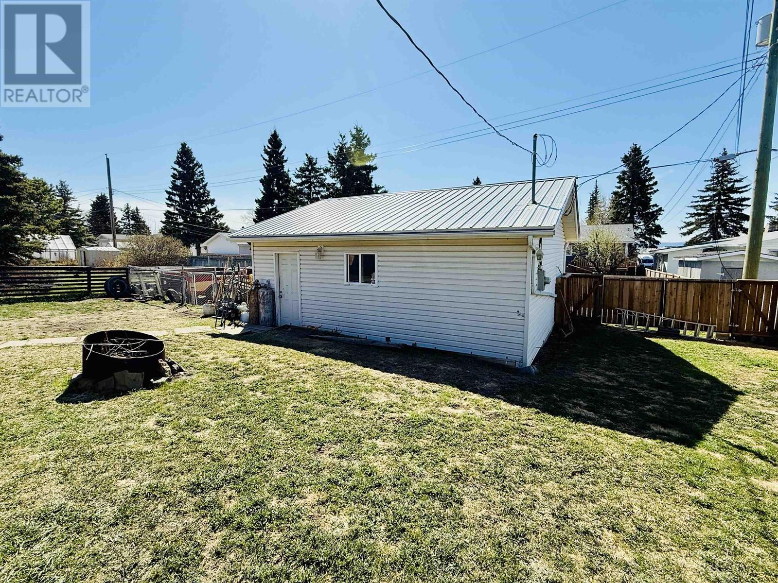 Photo 2 of 10615 105 Avenue, Fort St John BC