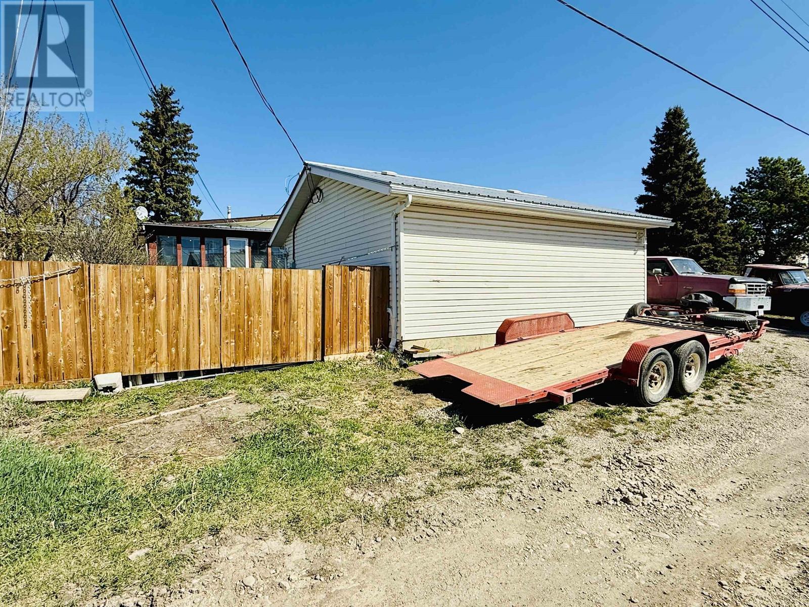 Photo 19 of 10615 105 Avenue, Fort St John BC