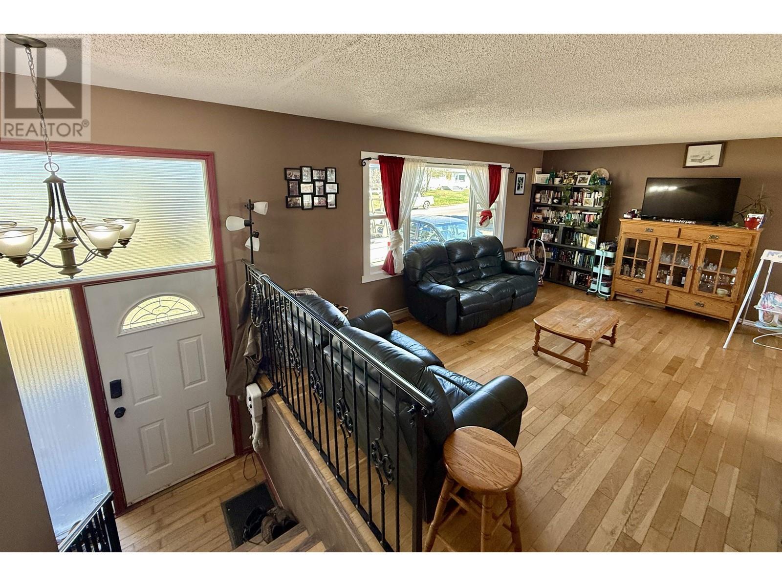 Photo 15 of 10615 105 Avenue, Fort St John BC