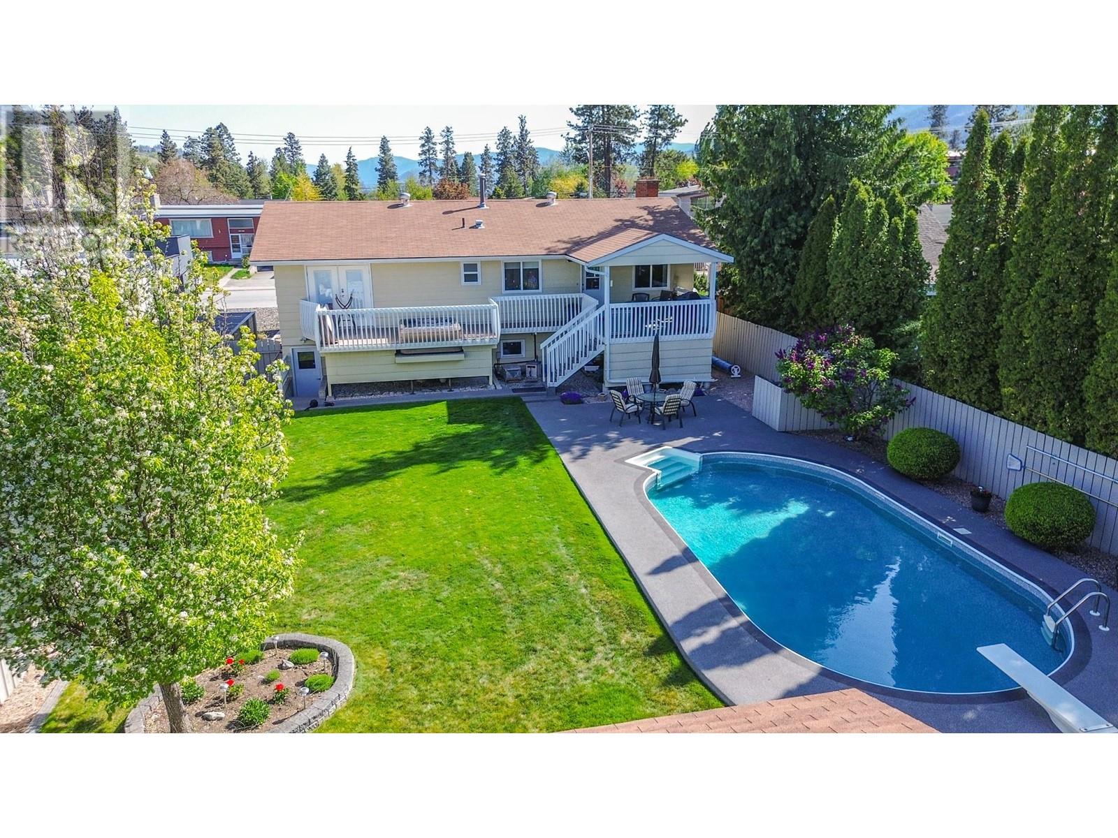 175 Lee Avenue, Penticton