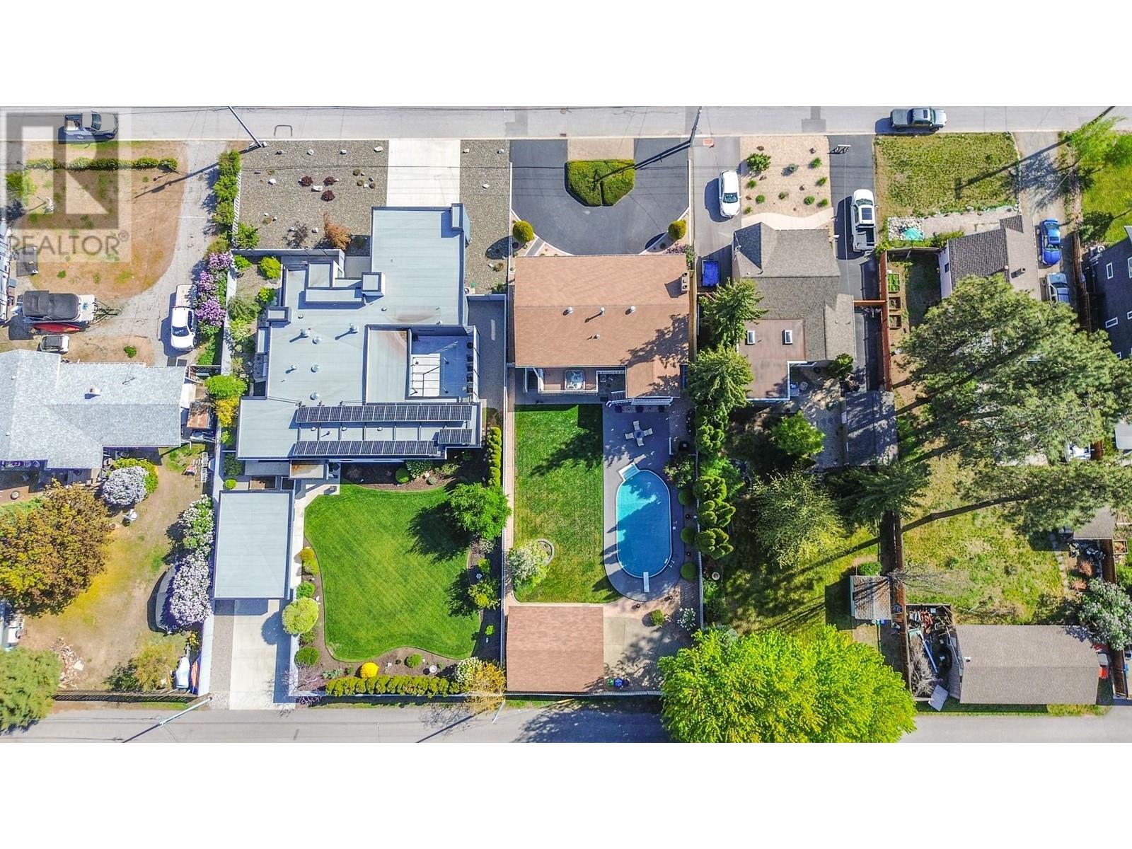 175 Lee Avenue, Penticton