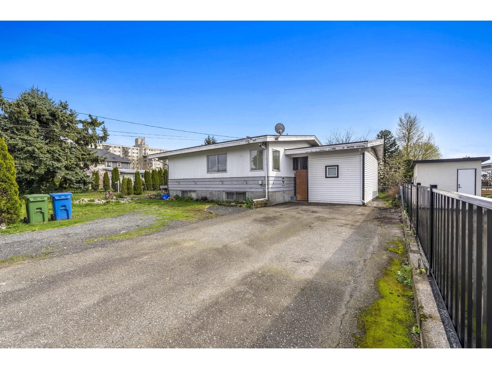 2815 CENTENNIAL STREET, Abbotsford