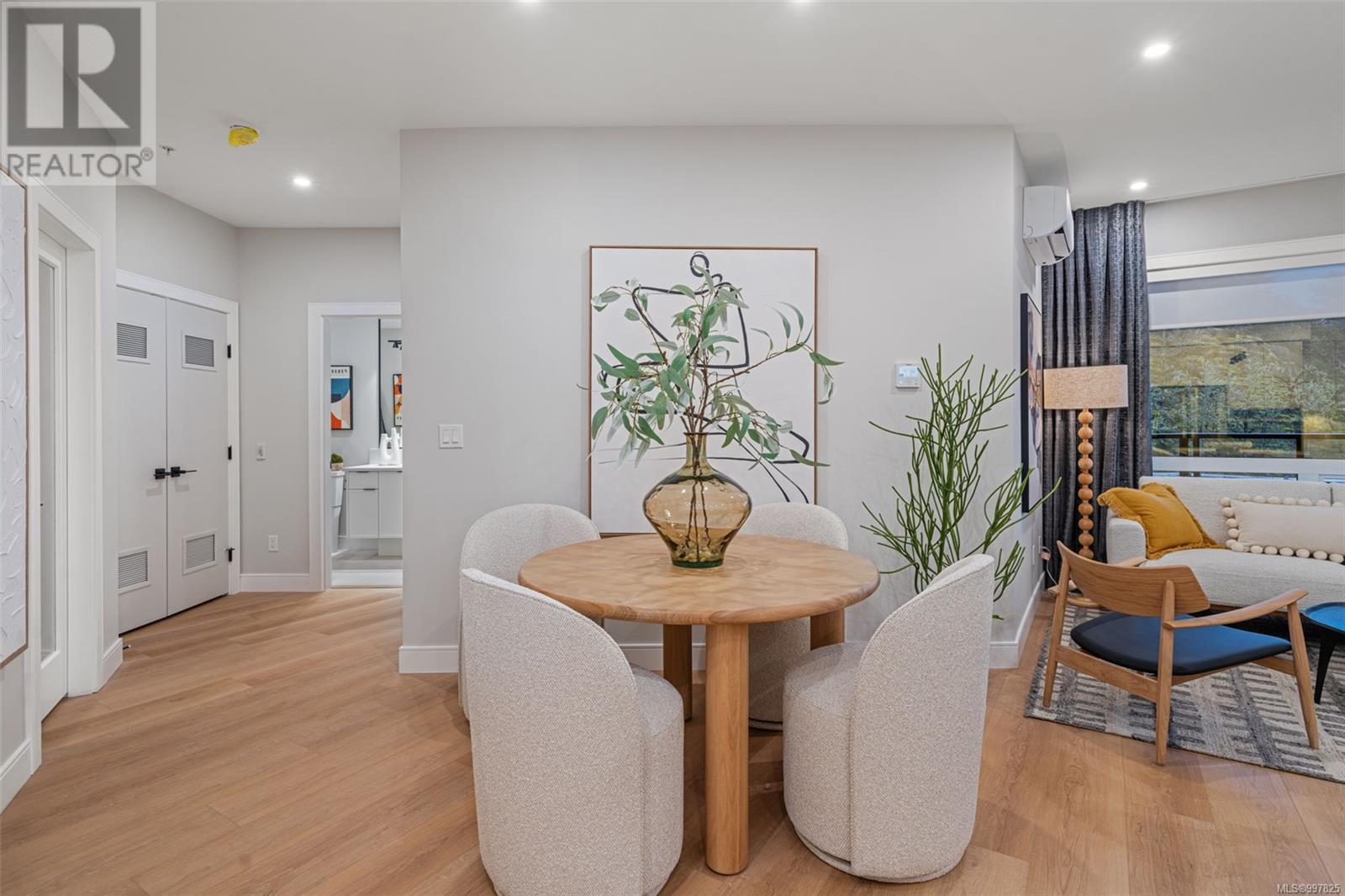 Photo 10 of 605 1810 Selenite Pl, Langford BC