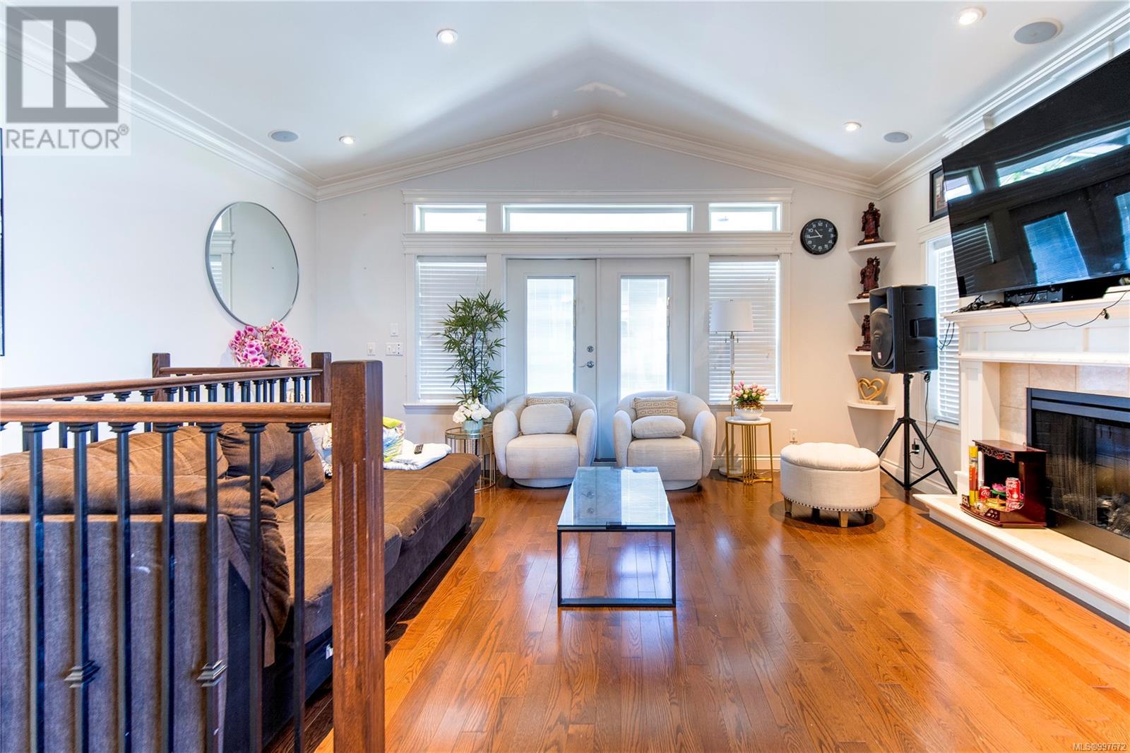 3433 Mary Anne Crescent, Colwood