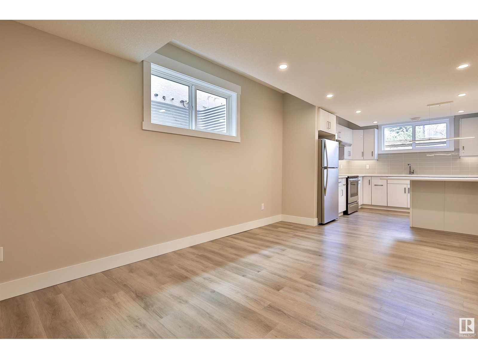 8420 117 ST NW, Edmonton