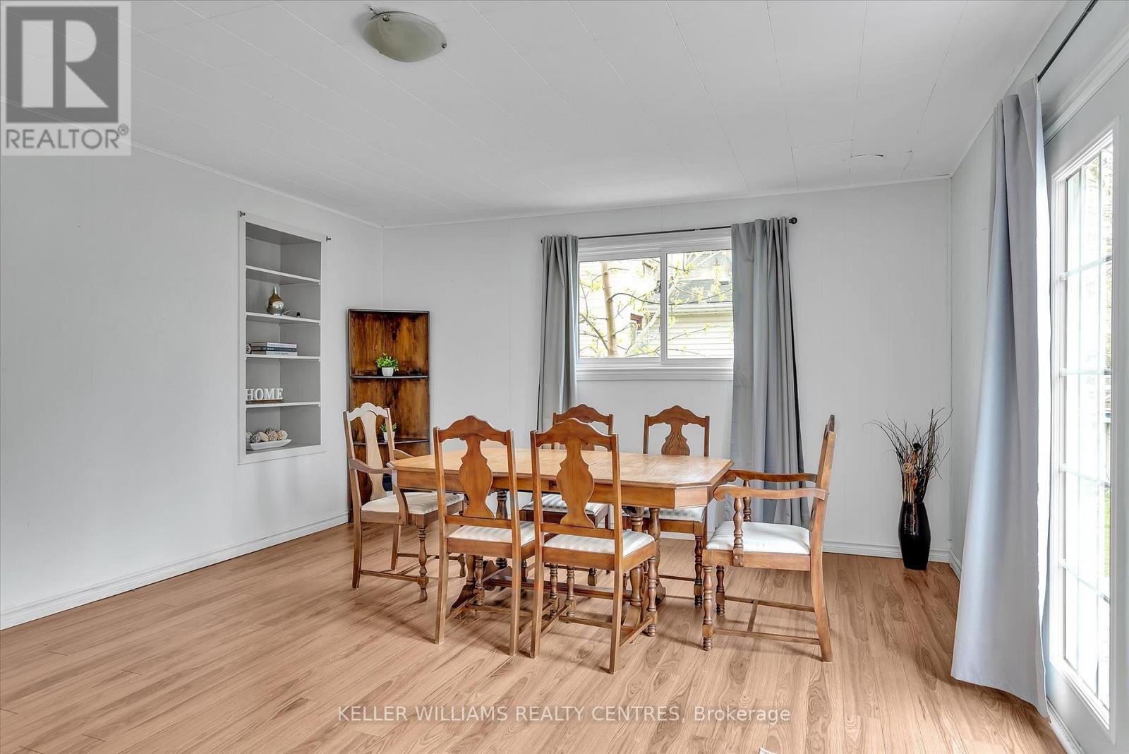 Photo 10 of 104 Princess Street, Peterborough ON