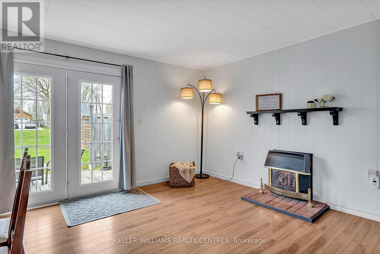 Photo 11 of 104 Princess Street, Peterborough ON