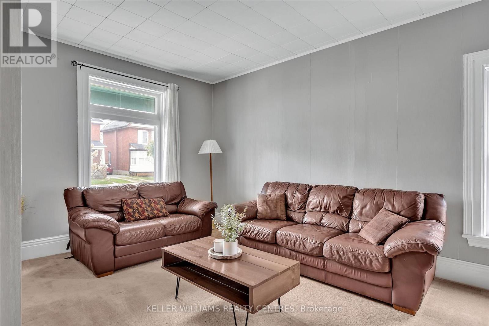 Photo 30 of 104 Princess Street, Peterborough ON