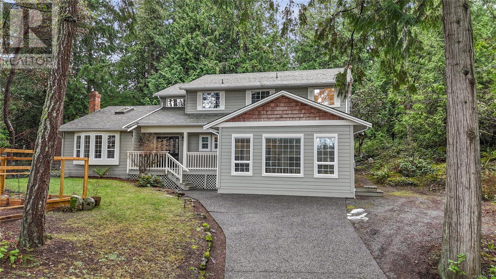  1945 Lands End Road, North Saanich