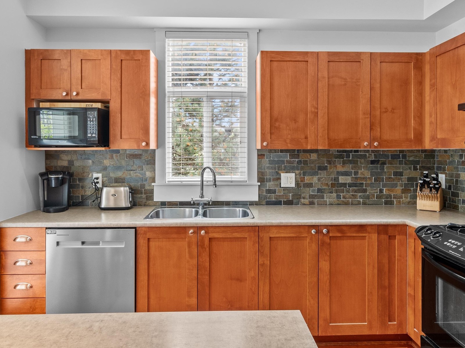 Photo 12 of 8 15237 36 Avenue, White Rock BC