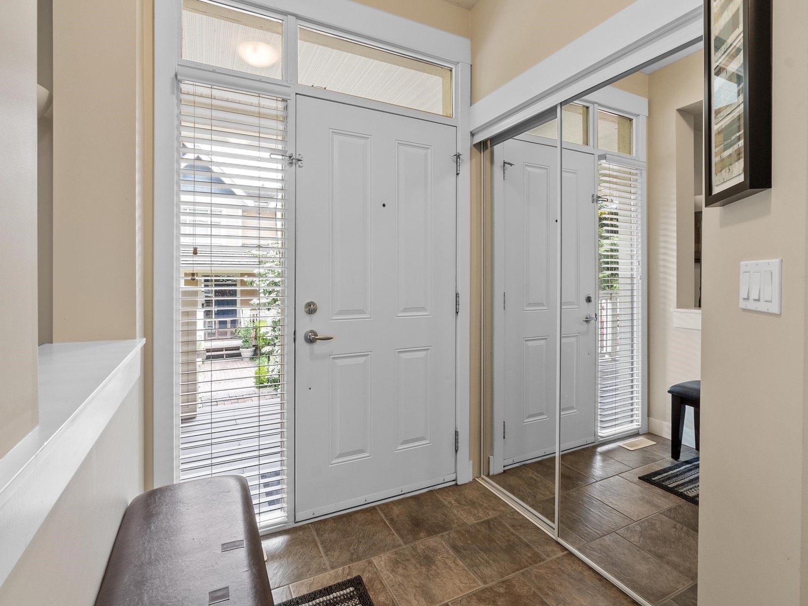 Photo 4 of 8 15237 36 Avenue, White Rock BC