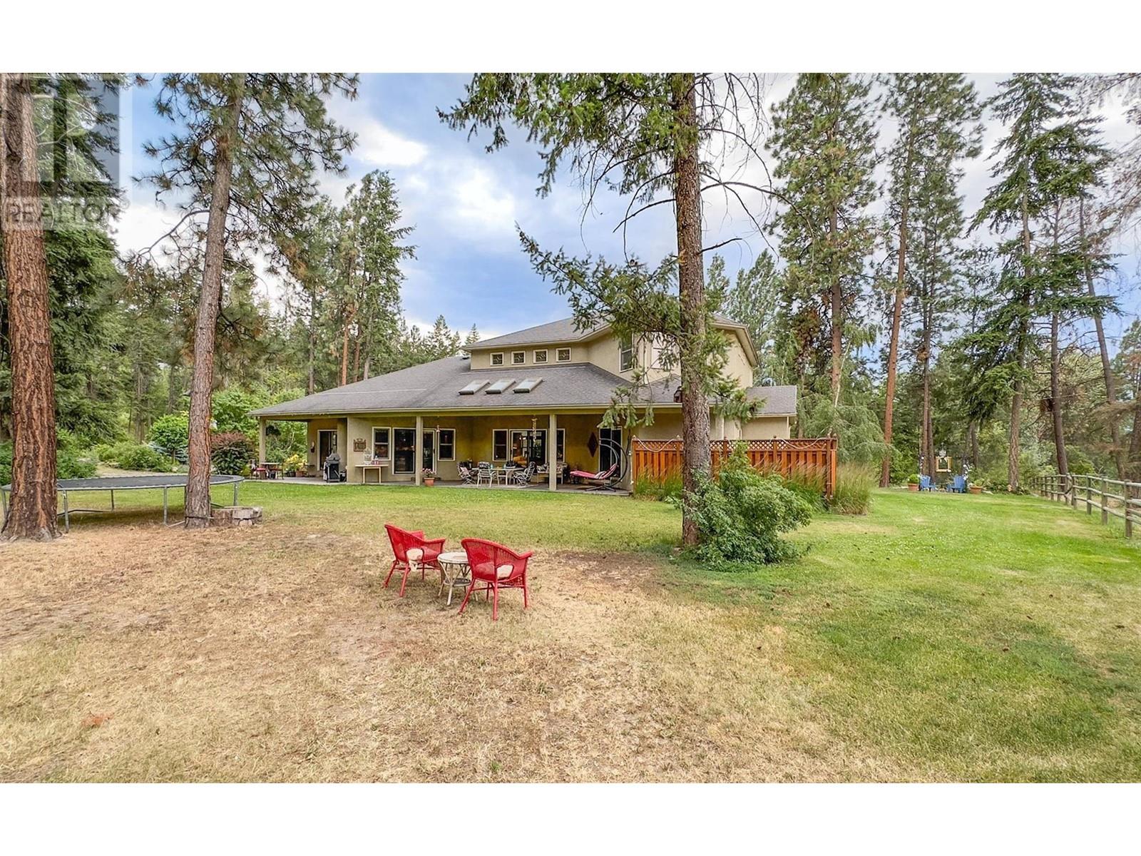  3605 Luxmoore Road, Kelowna