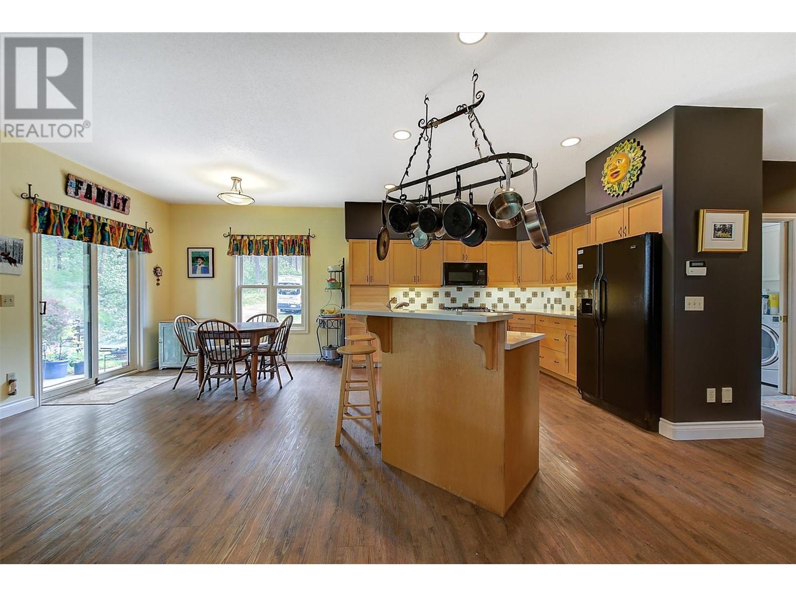  3605 Luxmoore Road, Kelowna
