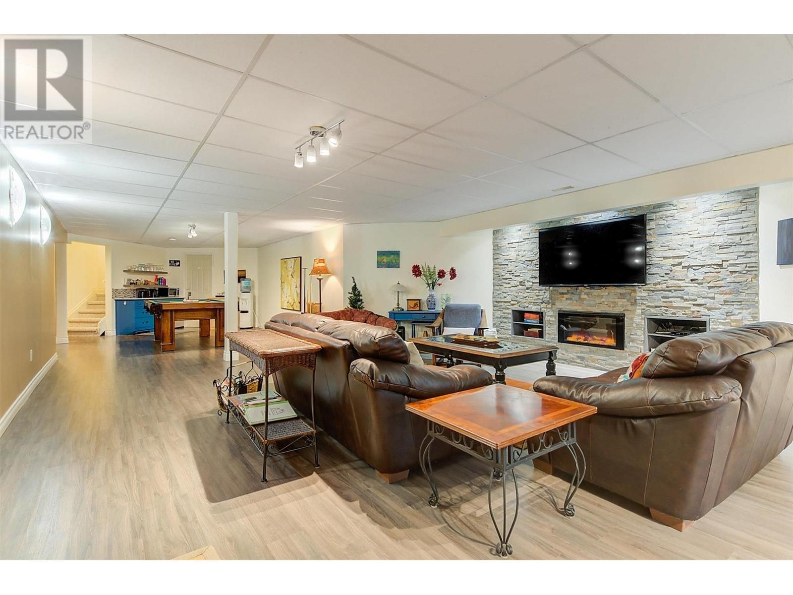  3605 Luxmoore Road, Kelowna